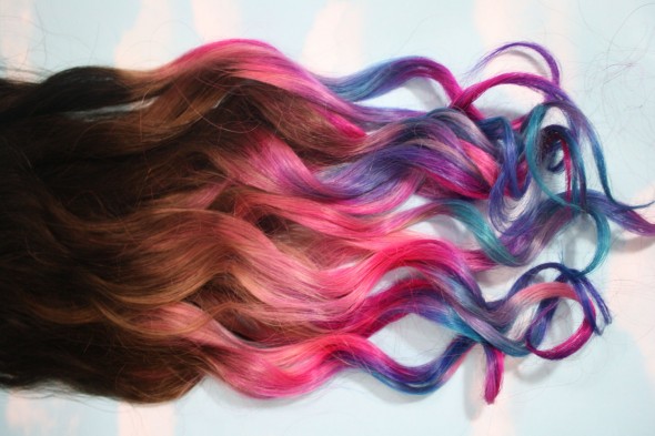 coloration cheveux via natural colorant
